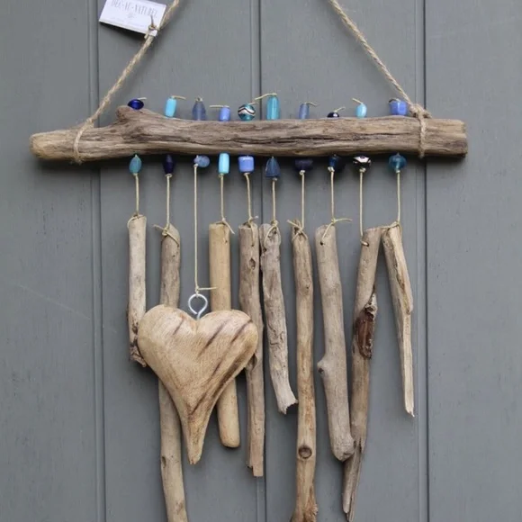 Oregon Coast Driftwood Bundle of 50 Pieces (4 Inches to 6 Inches) - Picture 4 of 14